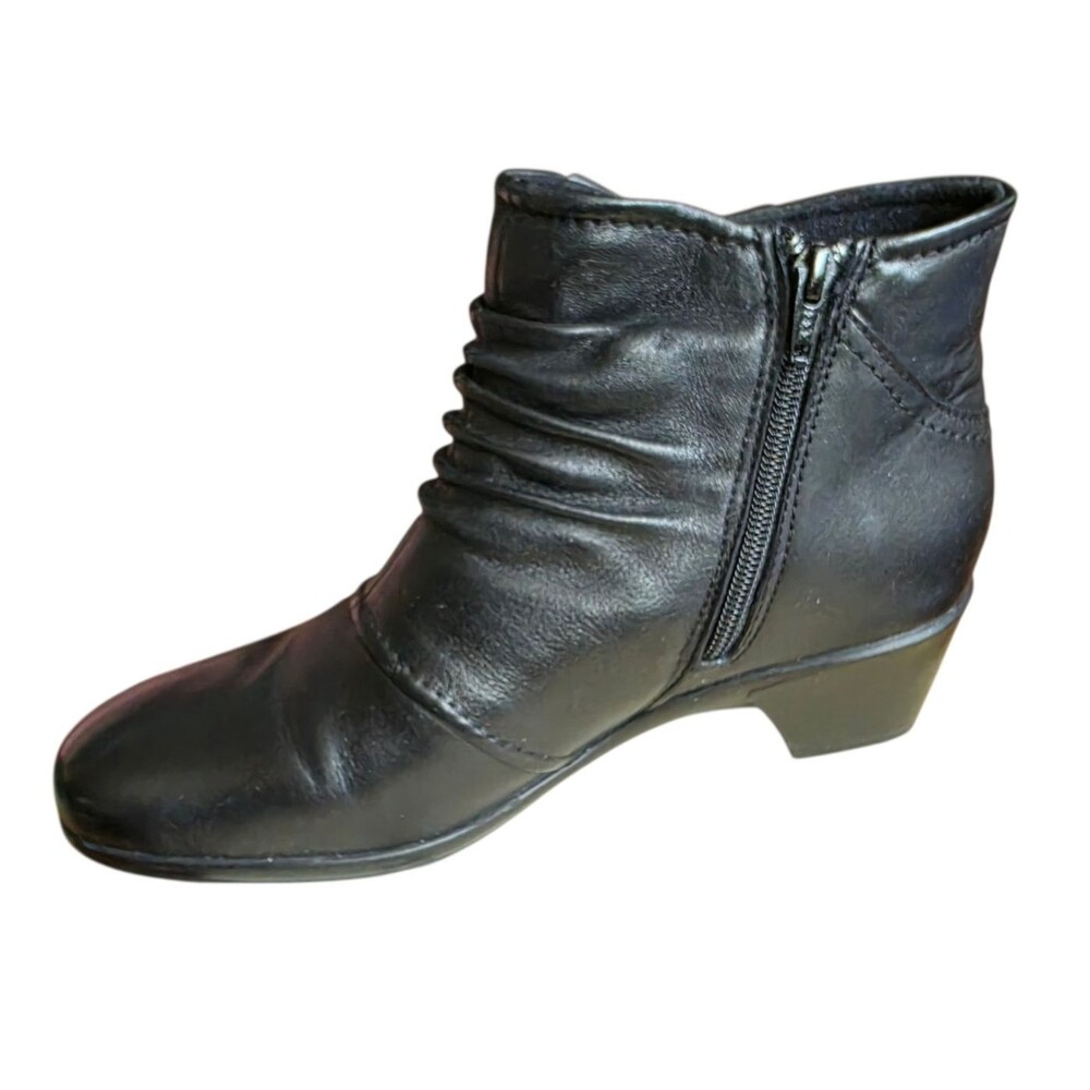 Earth Origins Mallory Ruched Ankle Boots Size 9 Wide Black With Button Accent - Picture 2 of 8